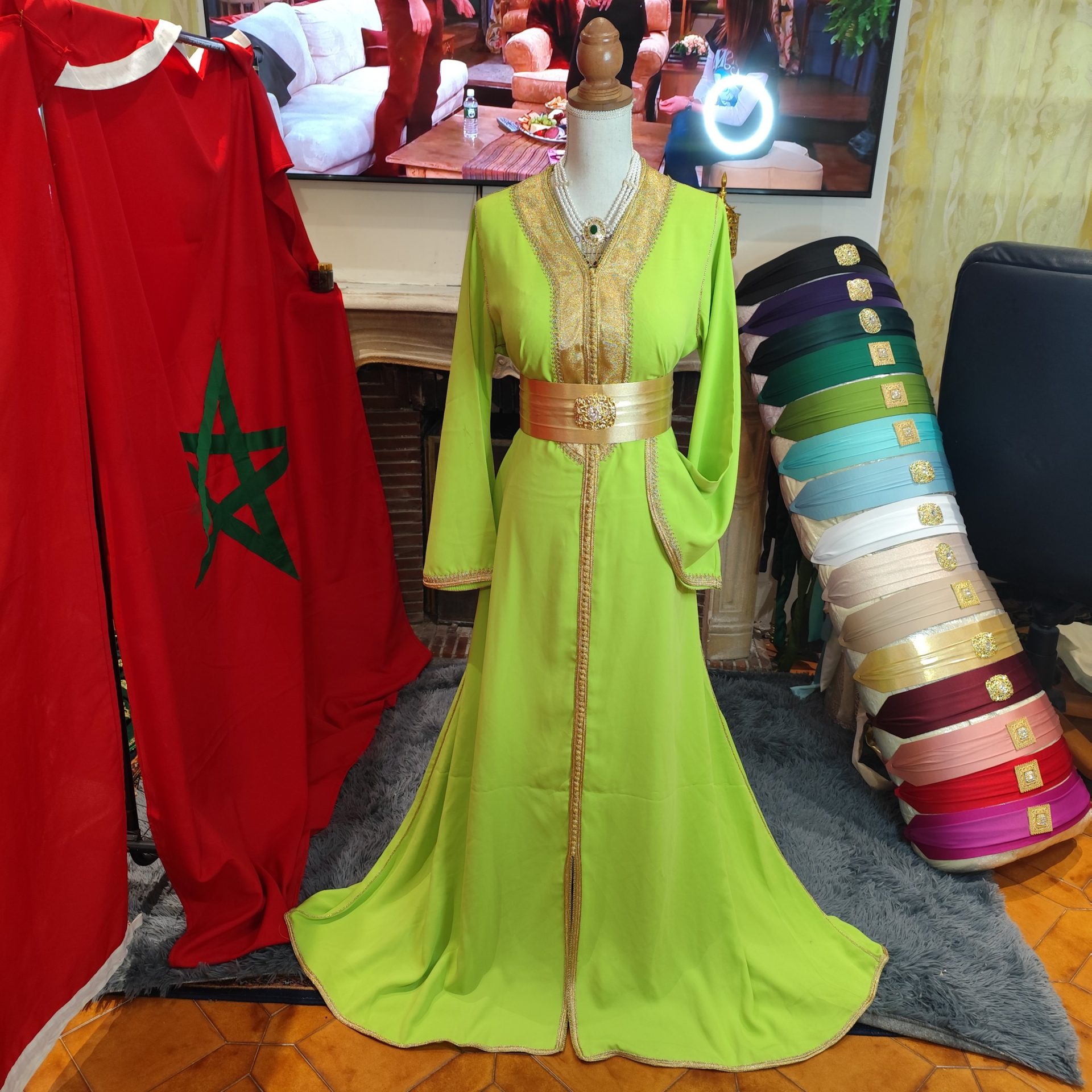 caftan marocain quasiment neuf