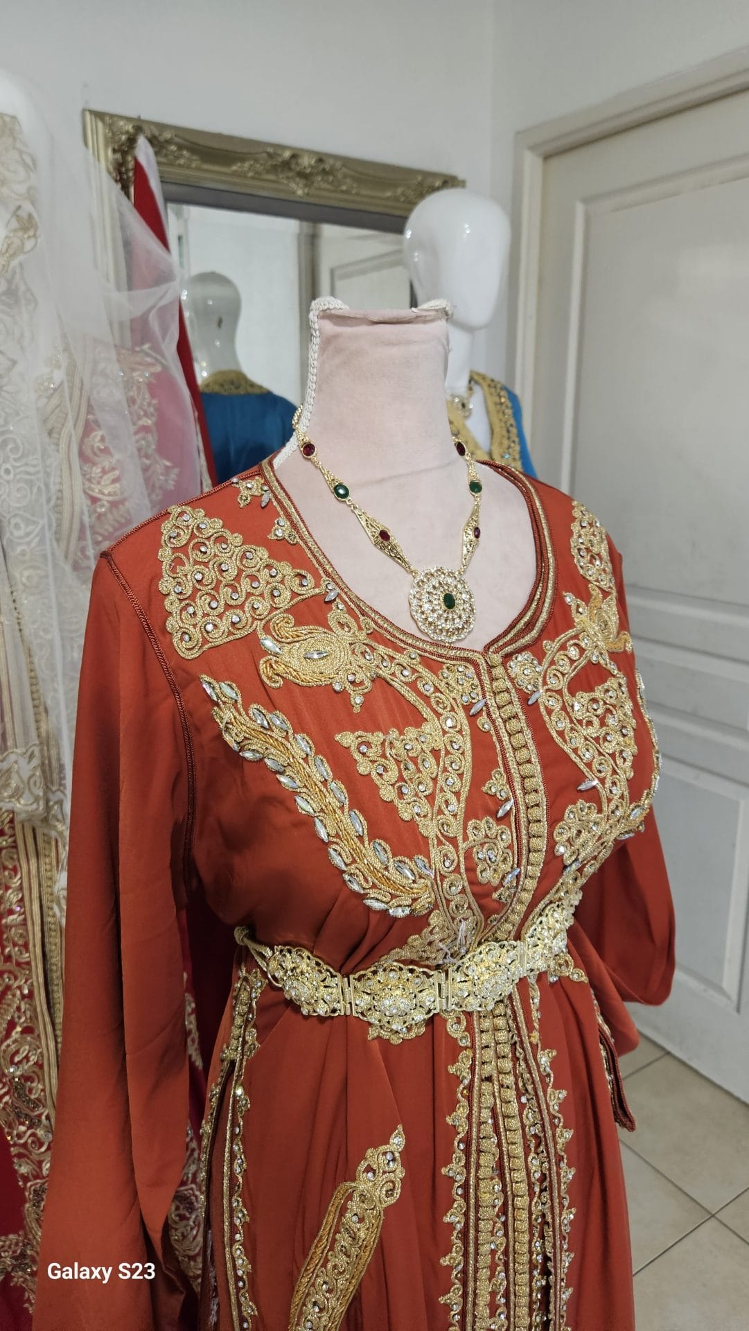 caftan marocain d'occasion – Image 3