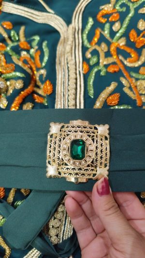 caftan neuf deux pièces plus ceinture