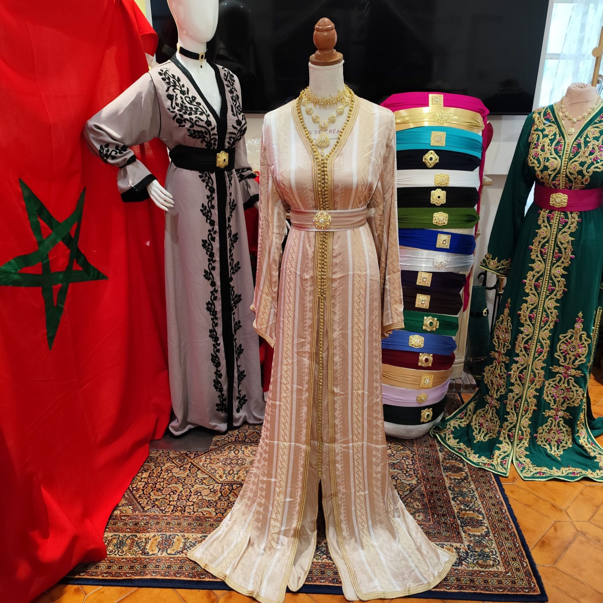 caftan marocain neuf avec ceinture