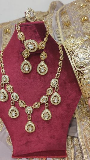 parure de bijoux neuve