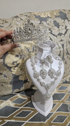 parure de bijoux neuve