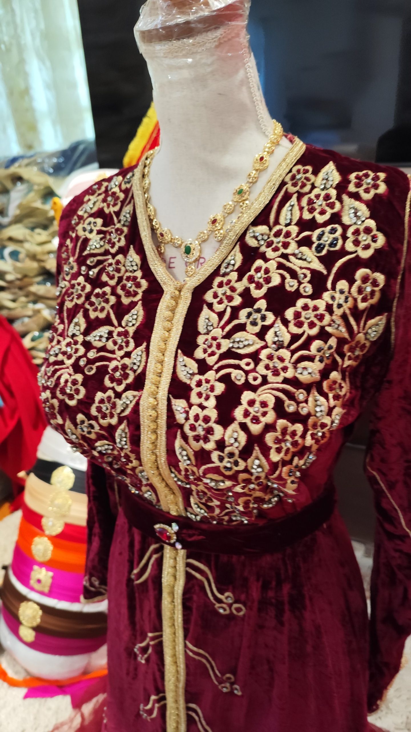 caftan marocain d occasion avec ceinture – Image 7