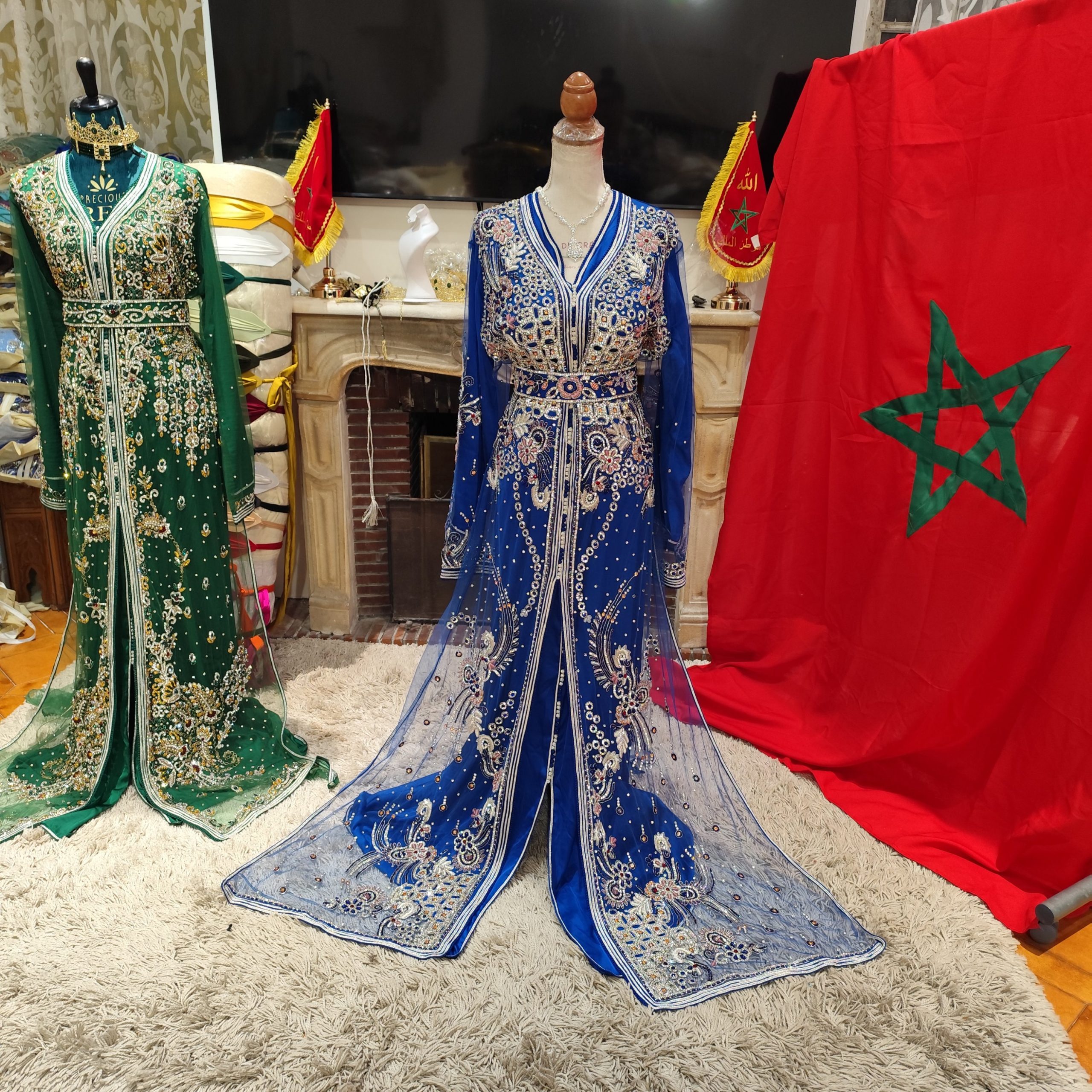caftan marocain neuf avec la ceinture