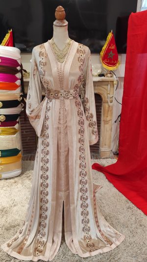 caftan marocain neuf avec ceinture