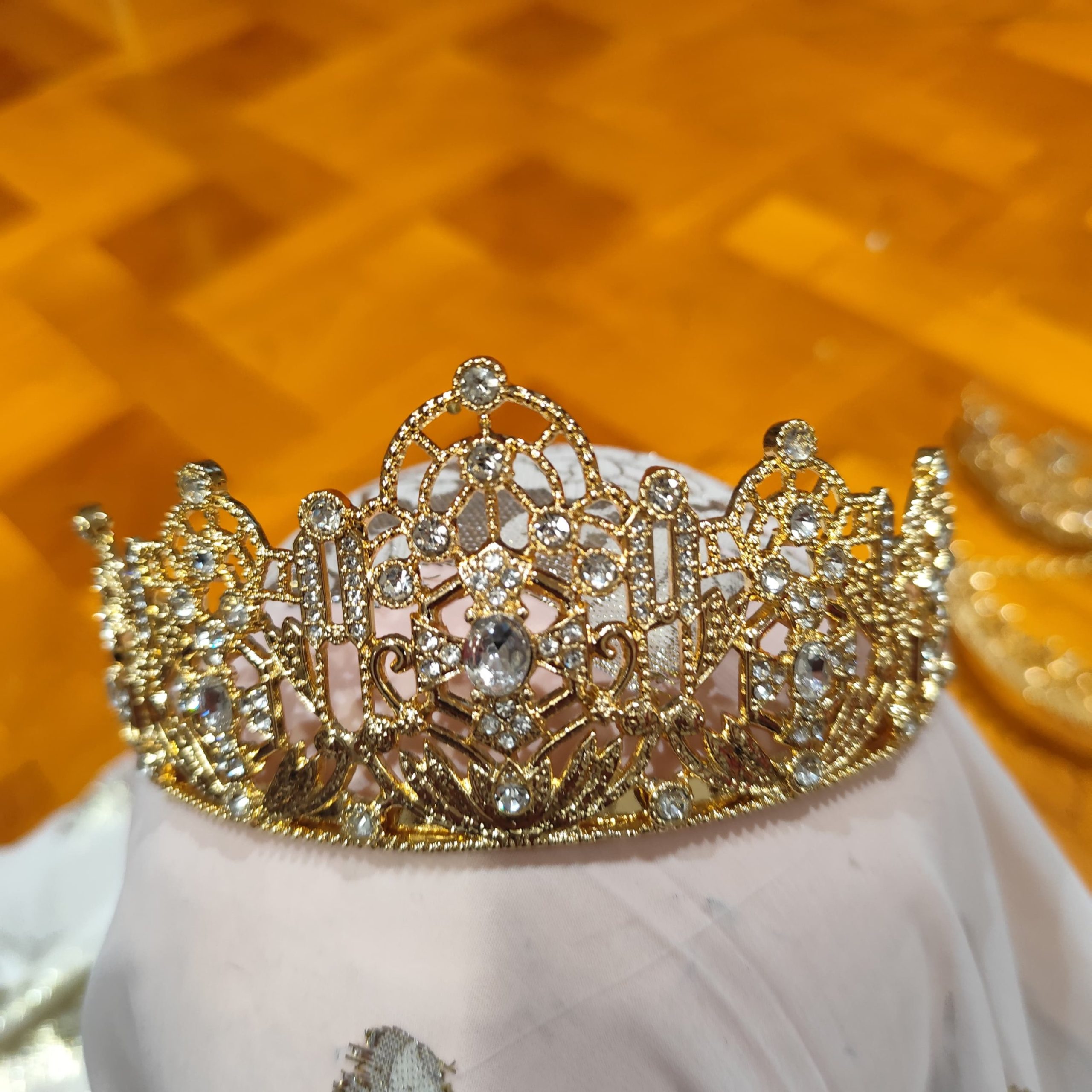 ✨ Taaj marocain doré – Couronne traditionnelle pour caftan & cérémonies
