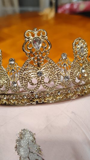 ✨ Taaj marocain doré – Couronne traditionnelle pour caftan & cérémonies