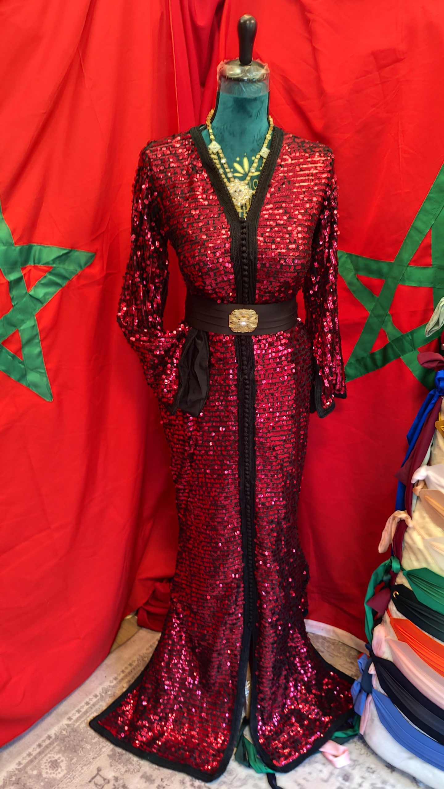 caftan marocain d occasion sirène taille S – Image 3