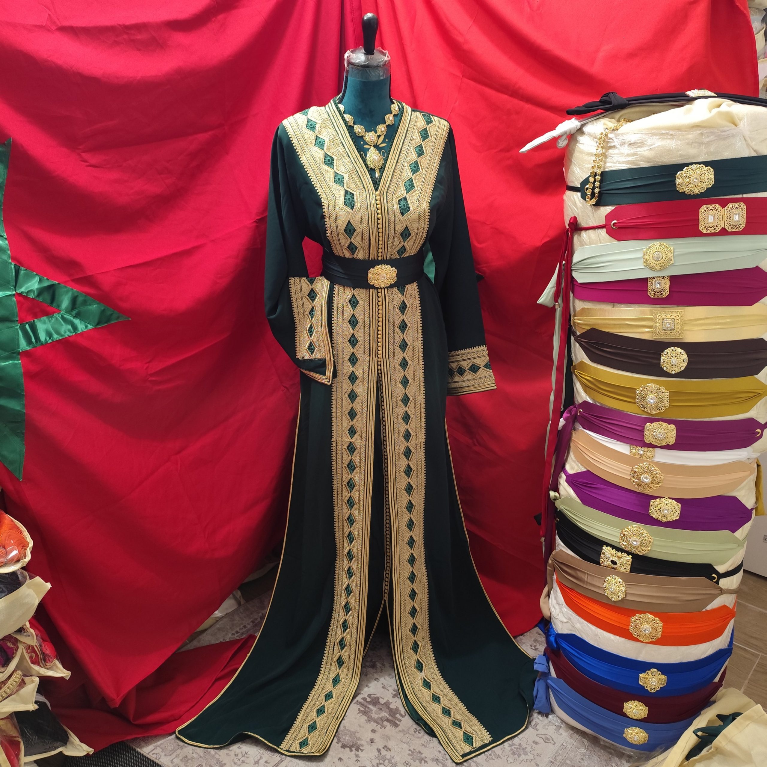 caftan marocain neuf avec ceinture