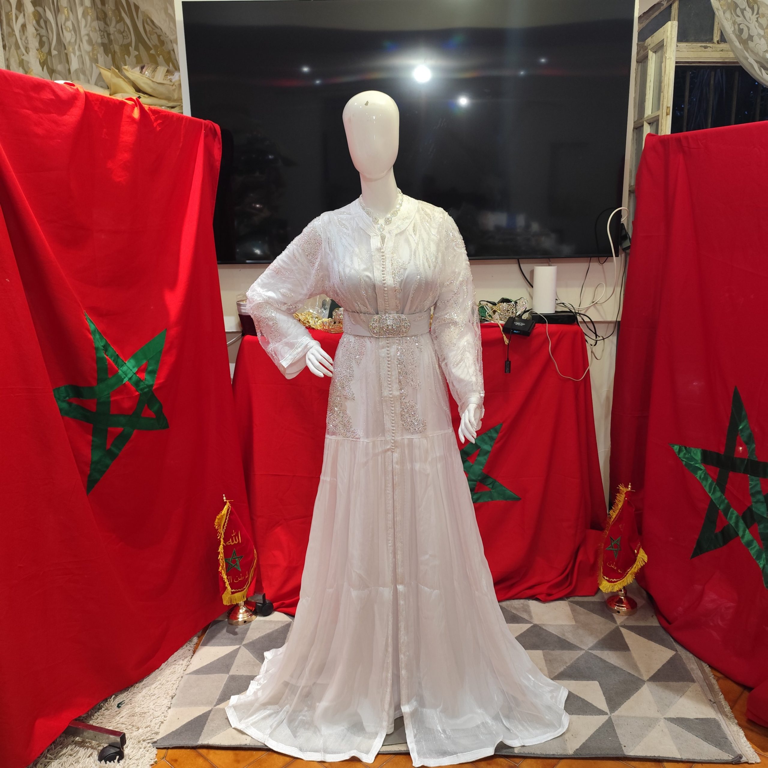 caftan marocain neuf avec ceinture