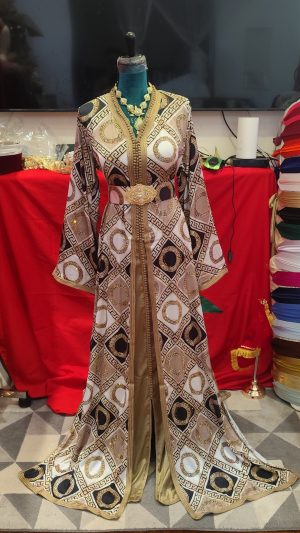 caftan marocain neuf avec ceinture