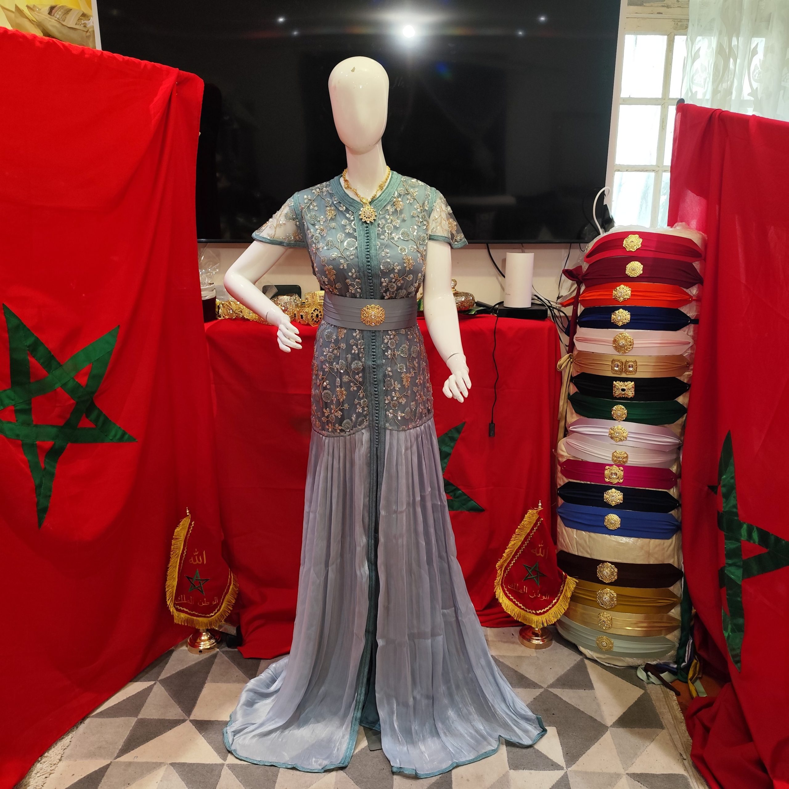 caftan marocain neuf avec ceinture