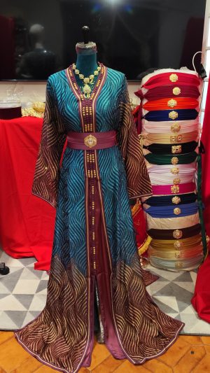 caftan marocain neuf grande taille 68cm