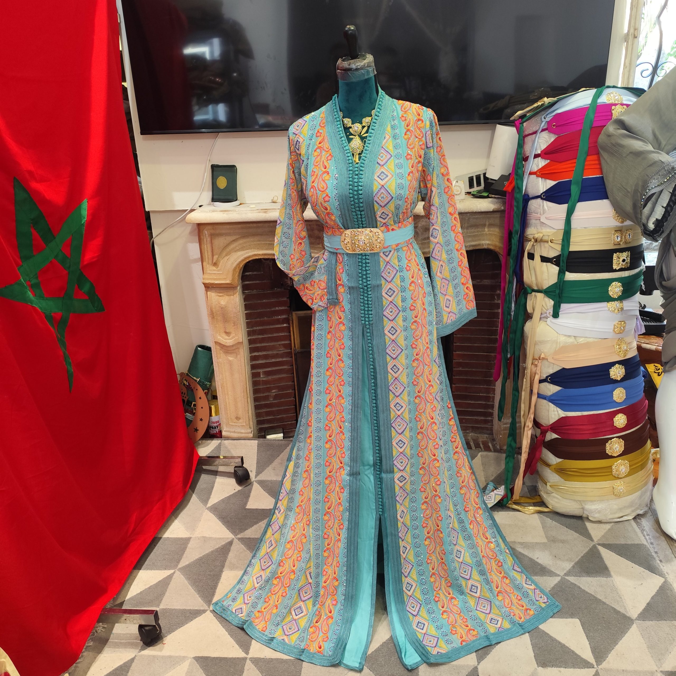 caftan marocain neuf avec ceinture